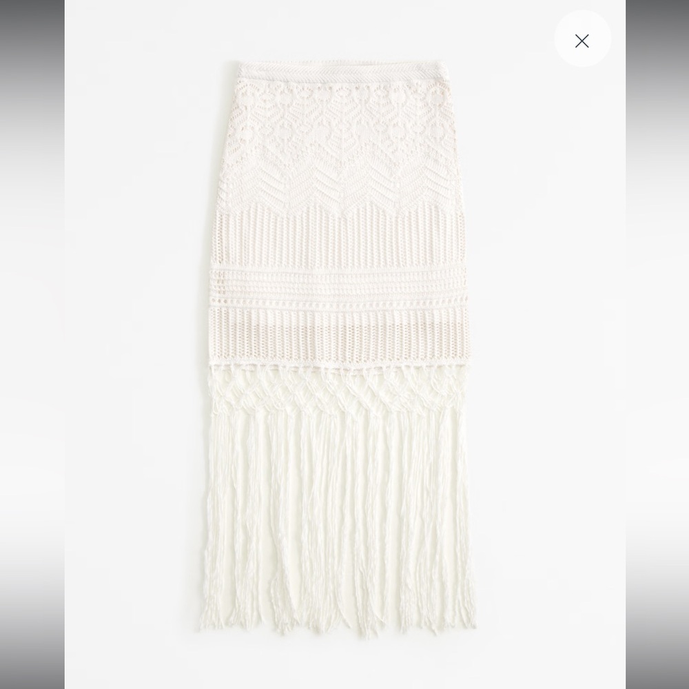 Crochet-Style White Fringe Knit skirt - Picture 2 of 7